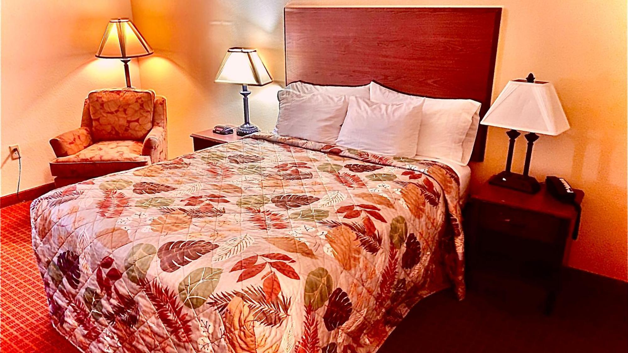 Park View Inn & Suites Hoisington Near Great Bend Ngoại thất bức ảnh