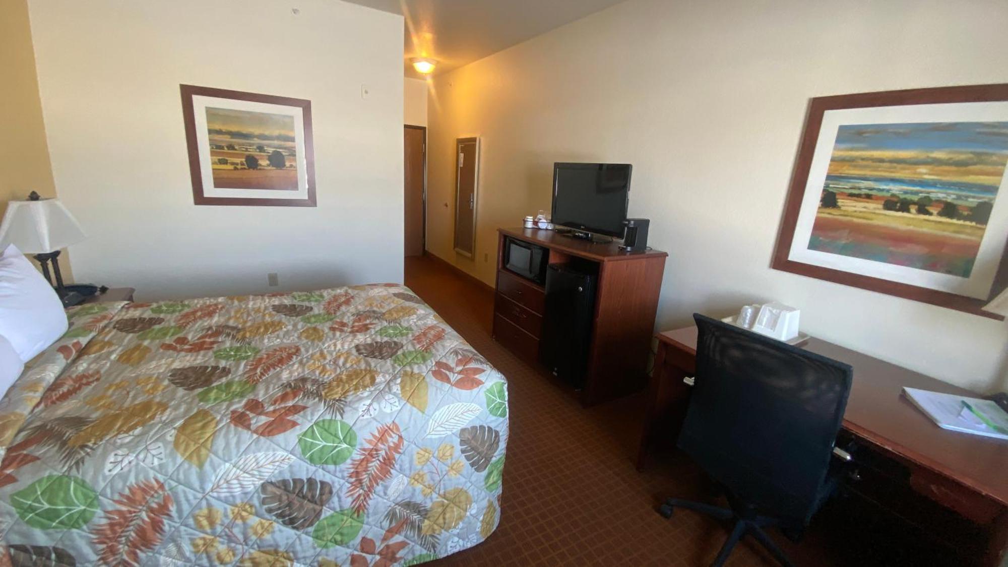 Park View Inn & Suites Hoisington Near Great Bend Ngoại thất bức ảnh